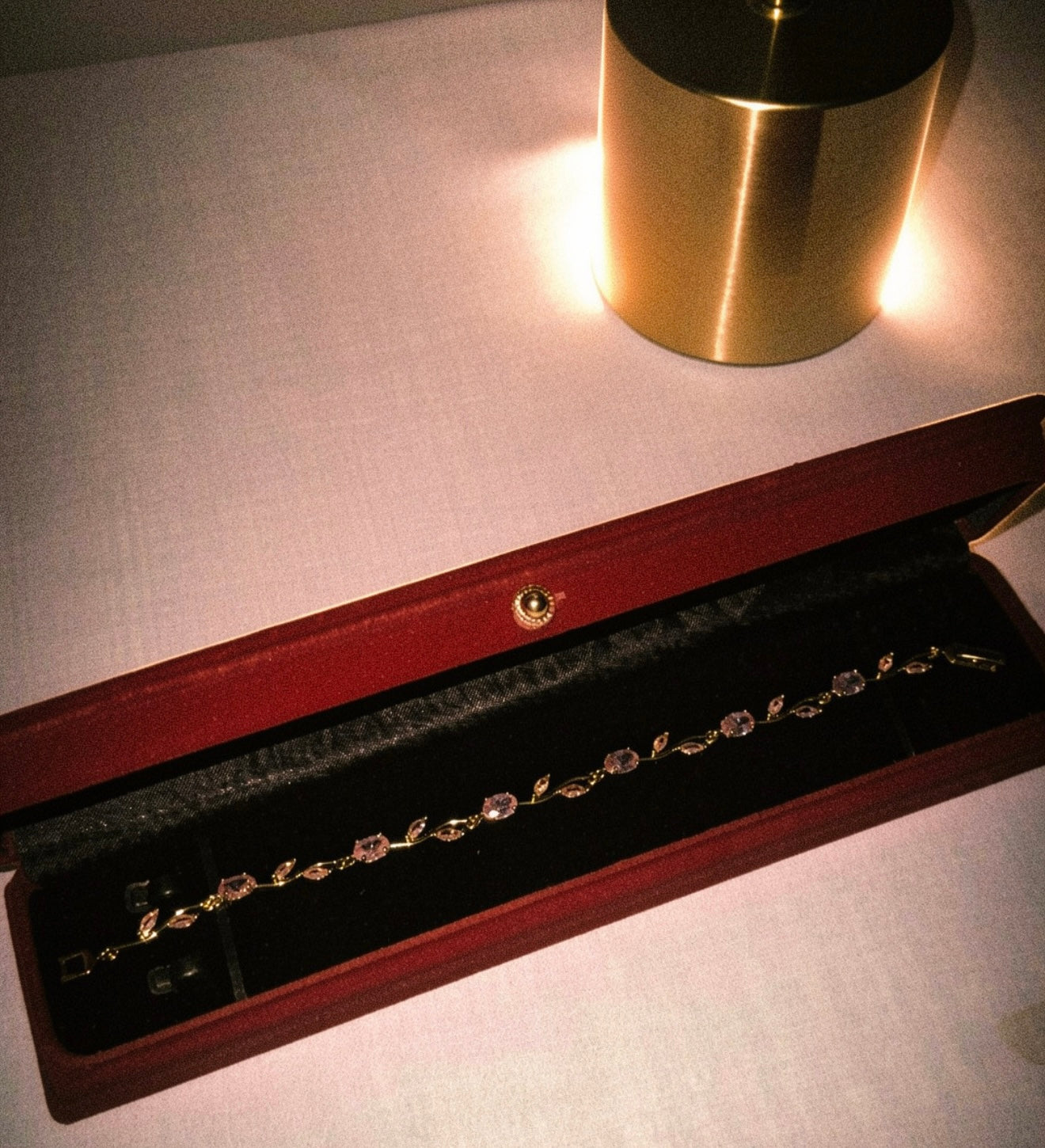 Auraé Glow Set Box (Necklace/Bracelet)