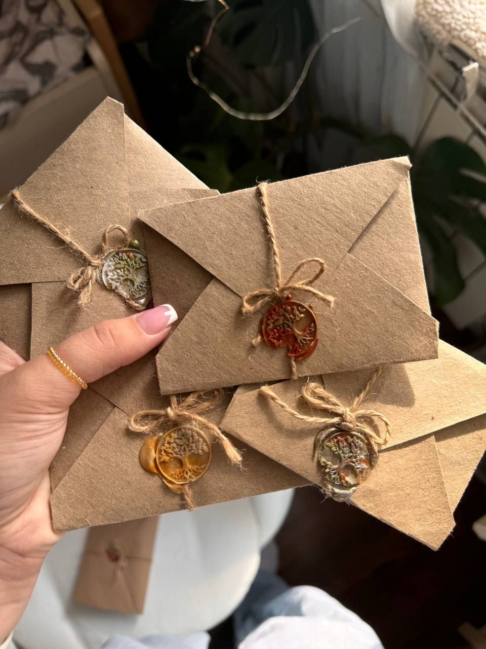 Auraé Mini Vintage Letter (Wax-Sealed Edition)