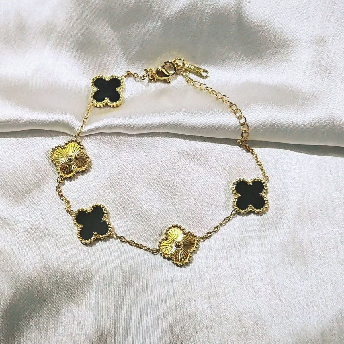 Éclipse Clover Bracelet