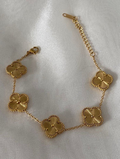 Amour Clover Bracelet
