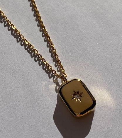 Stella Noir Necklace